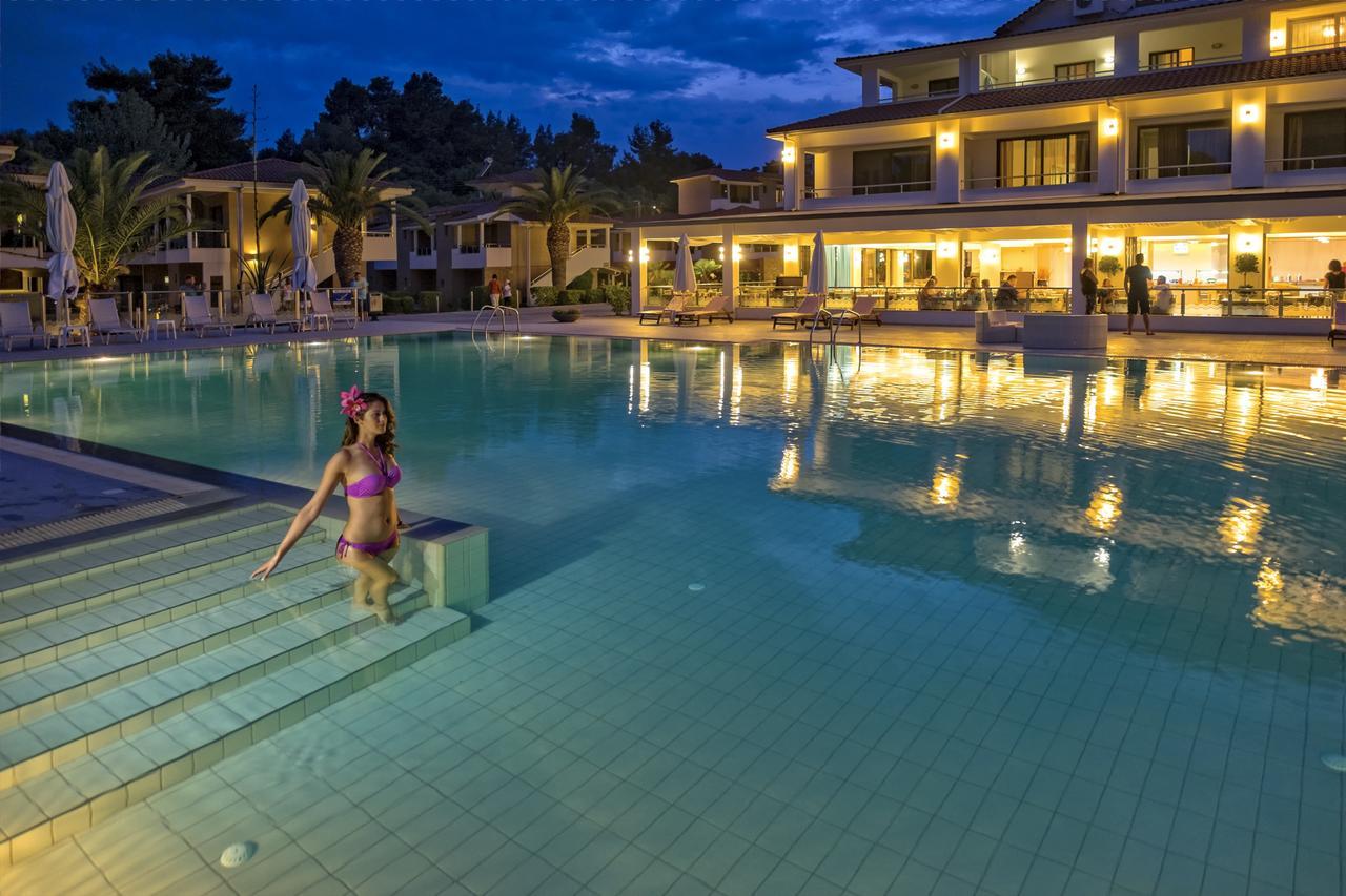 Lagomandra Beach Hotel Exterior foto