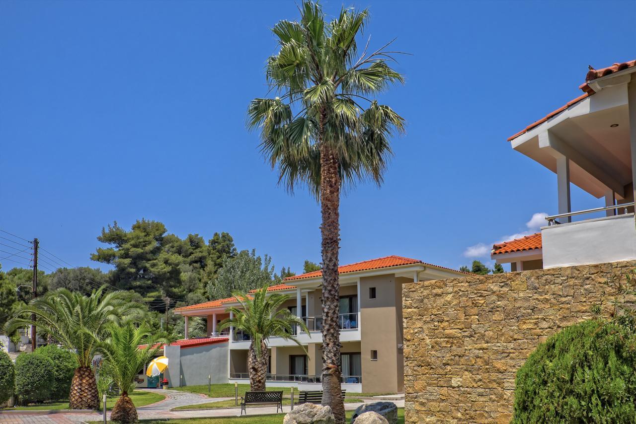 Lagomandra Beach Hotel Exterior foto
